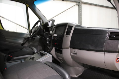 Mercedes-Benz Sprinter 319 CDI 190PK L2H2 AMBULANCE AUTOMAAT Mercedes-benz Sprinter 319 CDI L2H2 AMBULANCE AUTOMAAT Euro 6 Ziekenwagen Rettungswagen Krankenwagen
