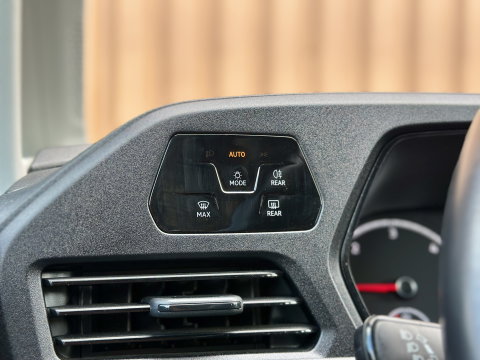 Volkswagen Caddy Cargo 2.0 TDI Style | LED | Apple Carplay | Achteruitcamera | Parkeersensoren | Airconditioning |