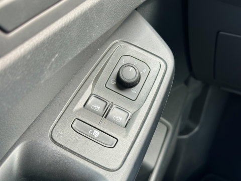 Volkswagen Caddy Cargo 2.0 TDI Style | LED | Apple Carplay | Achteruitcamera | Parkeersensoren | Airconditioning |
