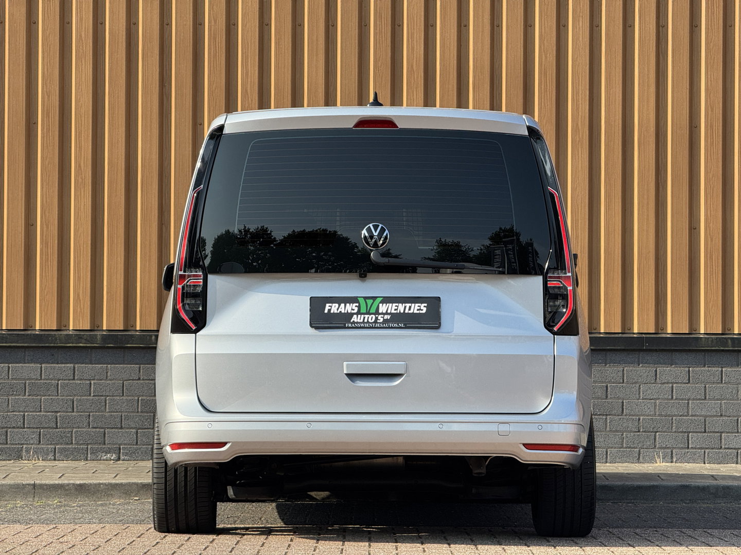 Volkswagen Caddy Cargo 2.0 TDI Style | LED | Apple Carplay | Achteruitcamera | Parkeersensoren | Airconditioning |