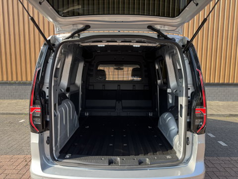Volkswagen Caddy Cargo 2.0 TDI Style | LED | Apple Carplay | Achteruitcamera | Parkeersensoren | Airconditioning |
