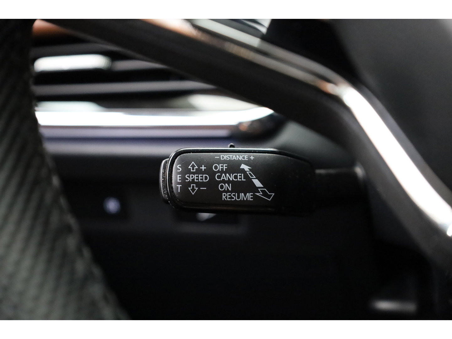 Škoda Enyaq iV 60 | RIJKLAAR!! | Warmtepomp | Adapt. Cruise | Trekhaak | Stoel- Stuurverw. | Memory | Keyless