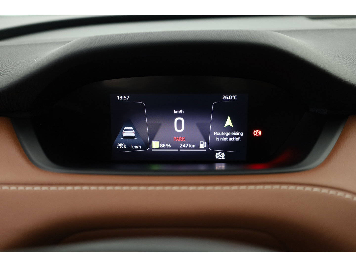 Škoda Enyaq iV 60 | RIJKLAAR!! | Warmtepomp | Adapt. Cruise | Trekhaak | Stoel- Stuurverw. | Memory | Keyless