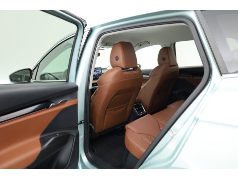 Škoda Enyaq iV 60 | RIJKLAAR!! | Warmtepomp | Adapt. Cruise | Trekhaak | Stoel- Stuurverw. | Memory | Keyless