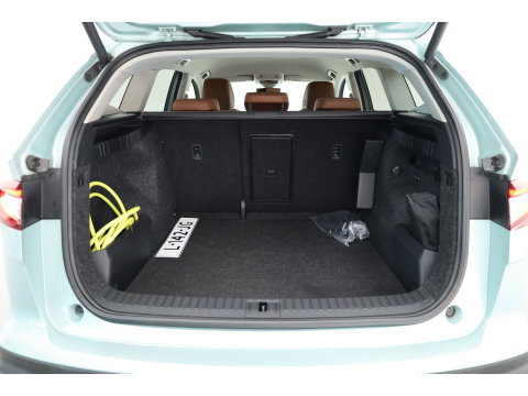 Škoda Enyaq iV 60 | RIJKLAAR!! | Warmtepomp | Adapt. Cruise | Trekhaak | Stoel- Stuurverw. | Memory | Keyless