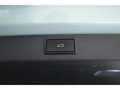 Škoda Enyaq iV 60 | RIJKLAAR!! | Warmtepomp | Adapt. Cruise | Trekhaak | Stoel- Stuurverw. | Memory | Keyless