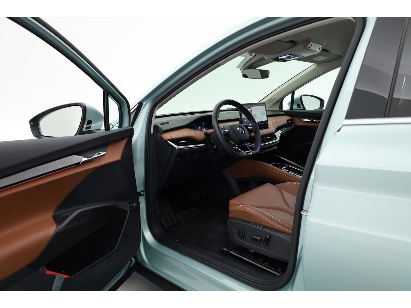 Škoda Enyaq iV 60 | RIJKLAAR!! | Warmtepomp | Adapt. Cruise | Trekhaak | Stoel- Stuurverw. | Memory | Keyless
