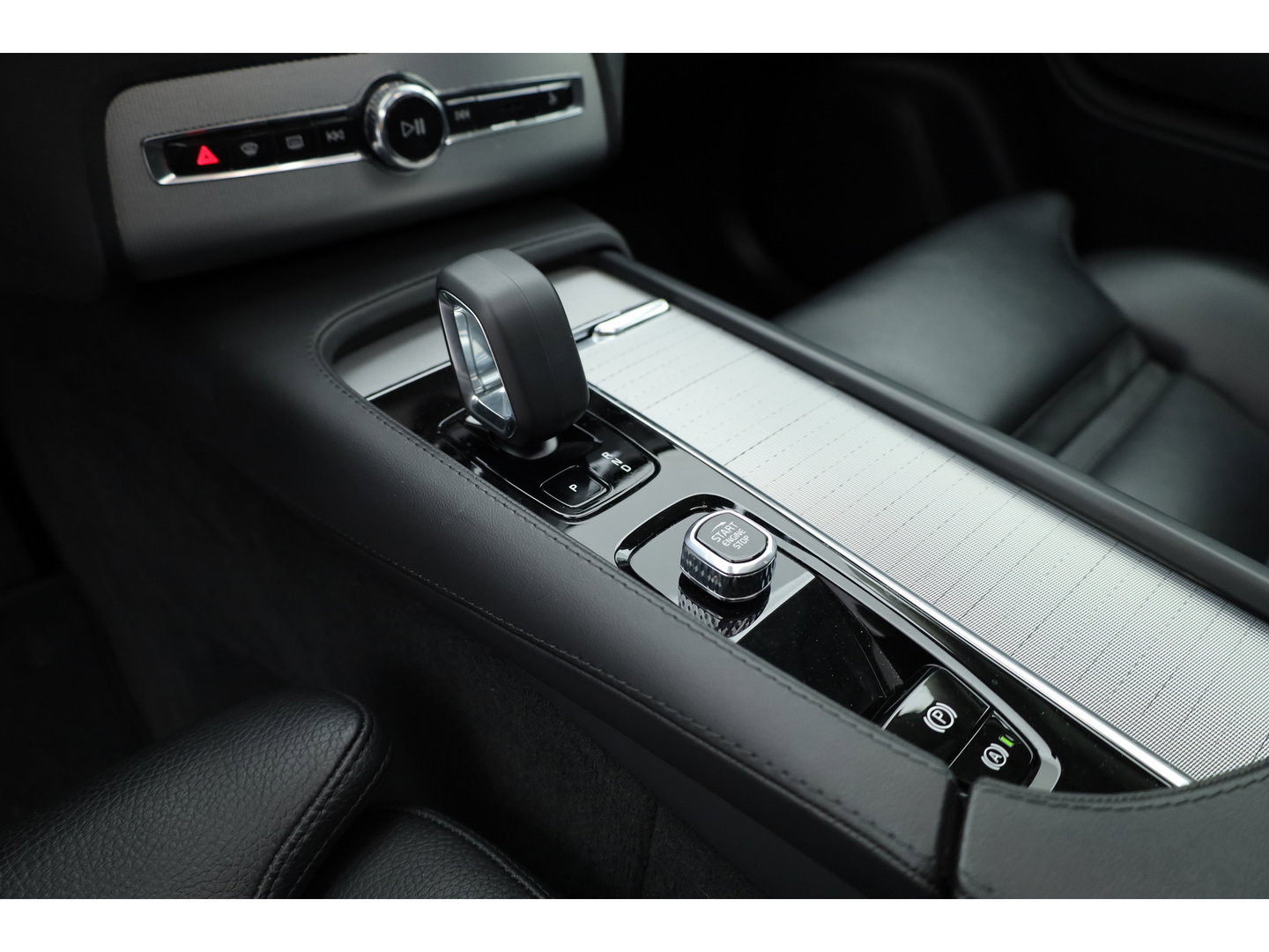 Volvo XC90 2.0 T8 Recharge AWD Plus Bright | RIJKLAAR!! | Pano | Long Range | Memory | 360cam | Stoel- Stuurverw. | Harman Kardon | Keyless | Leder
