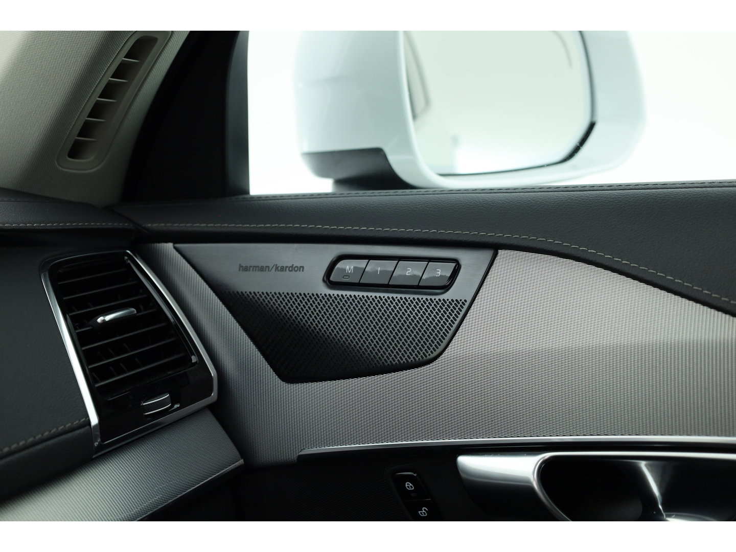 Volvo XC90 2.0 T8 Recharge AWD Plus Bright | RIJKLAAR!! | Pano | Long Range | Memory | 360cam | Stoel- Stuurverw. | Harman Kardon | Keyless | Leder