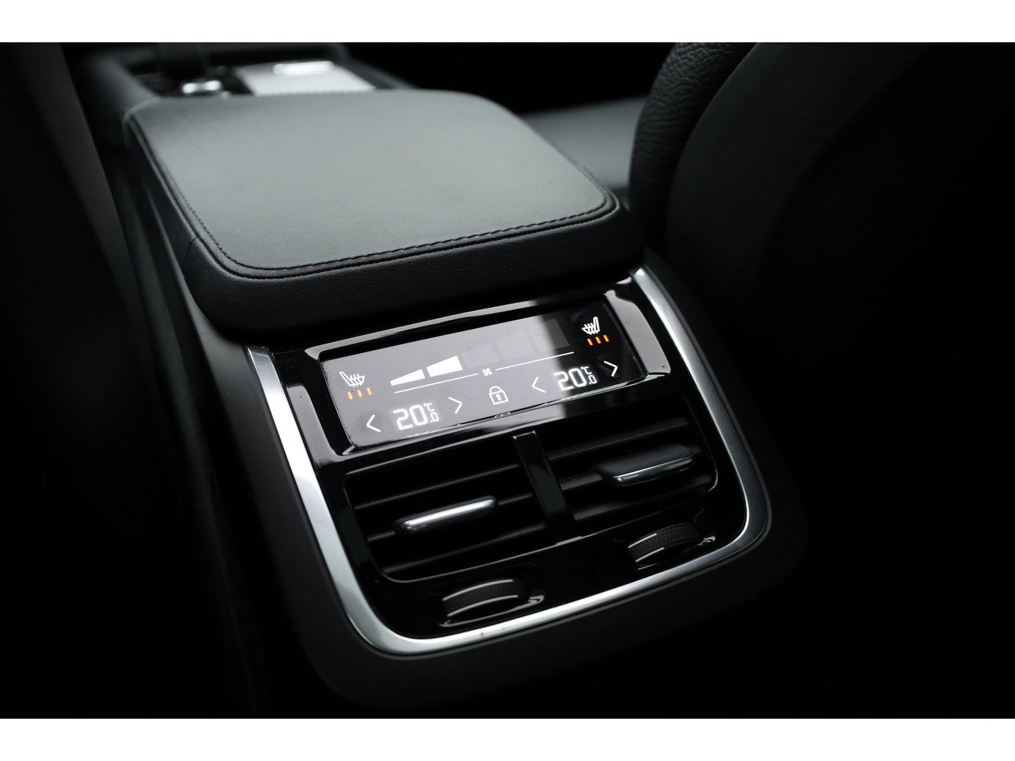 Volvo XC90 2.0 T8 Recharge AWD Plus Bright | RIJKLAAR!! | Pano | Long Range | Memory | 360cam | Stoel- Stuurverw. | Harman Kardon | Keyless | Leder