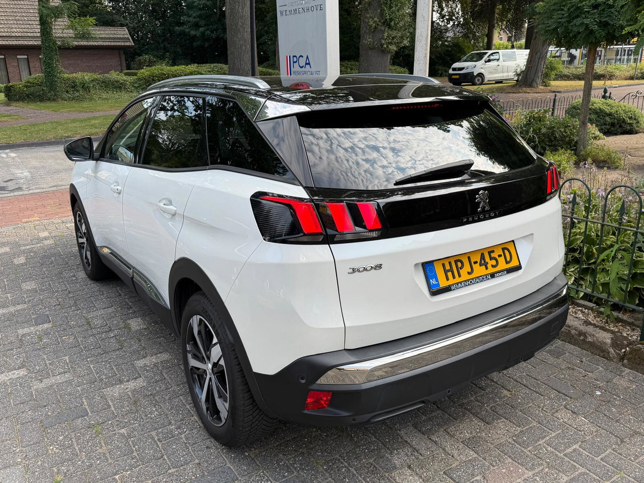 Peugeot 3008