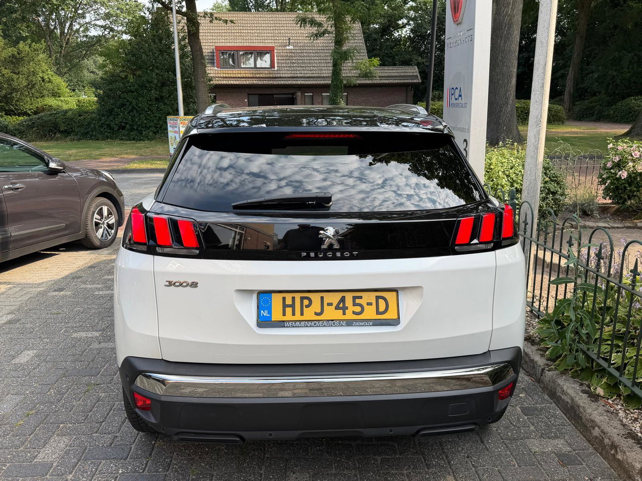 Peugeot 3008