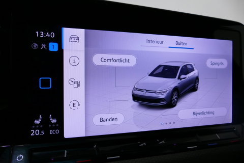 Volkswagen Golf 1.4 GTE / GTI Look Diffuser / GTI look Spoiler / Maxton Design Bodykit / Matrix LED / Apple Carplay - Android Auto / Stoelverwarming / Ambienteverlichting / Moonstone Grey / 19'' LMV / Achteruitrijcamera / Sport-Chassis / Rode zadels / DCC / Mistverlichti