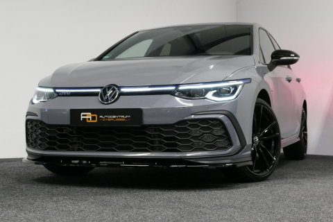 Volkswagen Golf 1.4 GTE / GTI Look Diffuser / GTI look Spoiler / Maxton Design Bodykit / Matrix LED / Apple Carplay - Android Auto / Stoelverwarming / Ambienteverlichting / Moonstone Grey / 19'' LMV / Achteruitrijcamera / Sport-Chassis / Rode zadels / DCC / Mistverlichti