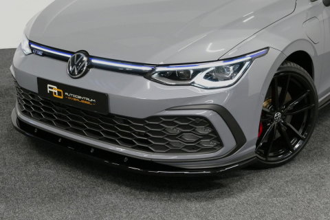 Volkswagen Golf 1.4 GTE / GTI Look Diffuser / GTI look Spoiler / Maxton Design Bodykit / Matrix LED / Apple Carplay - Android Auto / Stoelverwarming / Ambienteverlichting / Moonstone Grey / 19'' LMV / Achteruitrijcamera / Sport-Chassis / Rode zadels / DCC / Mistverlichti