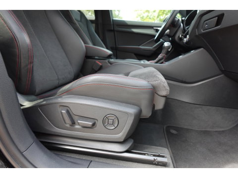 Audi Q3 45 TFSI e S Edition PANO MATRIX CAM VOL
