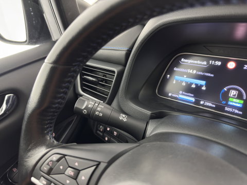 Nissan Leaf Acenta 40 kWh Aut. *HEATPUMP | ADAPTIVE-CRUISE | KEYLESS | TOPVIEW | NAVI-FULLMAP | BLINDSPOT | DAB+ | HEATED-COMFORTSEATS | DIGI-COCKPIT | PRIVACYGLASS | 16"ALU*