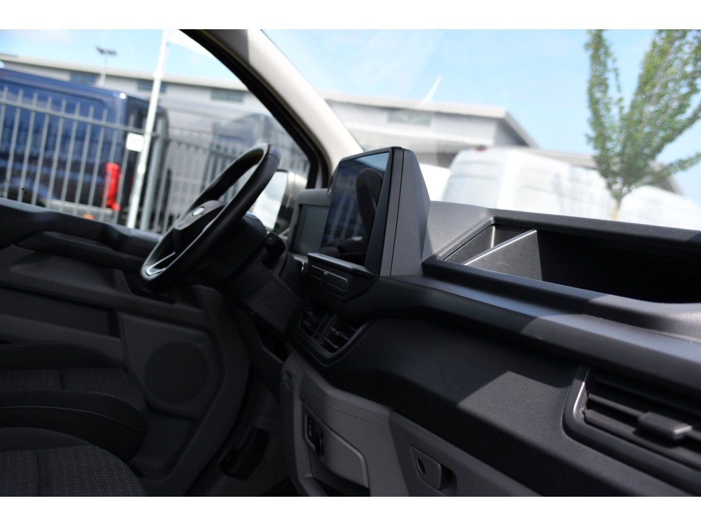 Ford Transit Custom 300 2.0 TDCI L1H1 AWD PB Edition Camera, Adaptieve Cruise, Carplay, 4x4, Virtual, 136pk, Automaat, LED, Multimedia, Sensoren, Uniek!