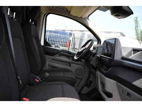 Ford Transit Custom 300 2.0 TDCI L1H1 AWD PB Edition Camera, Adaptieve Cruise, Carplay, 4x4, Virtual, 136pk, Automaat, LED, Multimedia, Sensoren, Uniek!