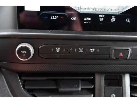 Ford Transit Custom 300 2.0 TDCI L1H1 AWD PB Edition Camera, Adaptieve Cruise, Carplay, 4x4, Virtual, 136pk, Automaat, LED, Multimedia, Sensoren, Uniek!