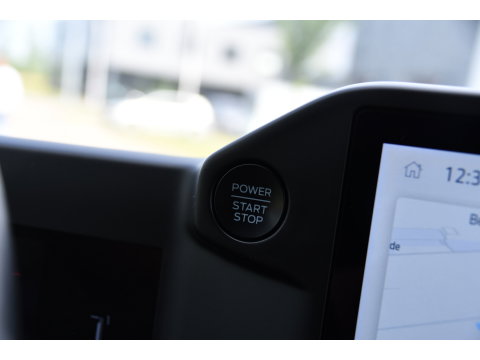 Ford Transit Custom 300 2.0 TDCI L1H1 AWD PB Edition Camera, Adaptieve Cruise, Carplay, 4x4, Virtual, 136pk, Automaat, LED, Multimedia, Sensoren, Uniek!