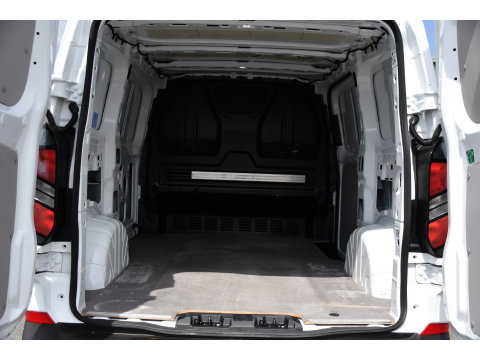Ford Transit Custom 300 2.0 TDCI L1H1 AWD PB Edition Camera, Adaptieve Cruise, Carplay, 4x4, Virtual, 136pk, Automaat, LED, Multimedia, Sensoren, Uniek!