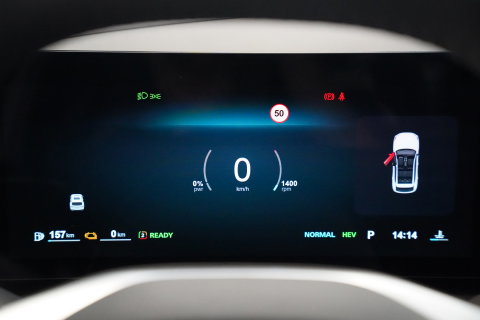 MG HS MG PHEV 1.5 Luxury Treeplanken electrische klep 360 camera 24 Maanden garantie* (Vraag naar de voorwaarden)