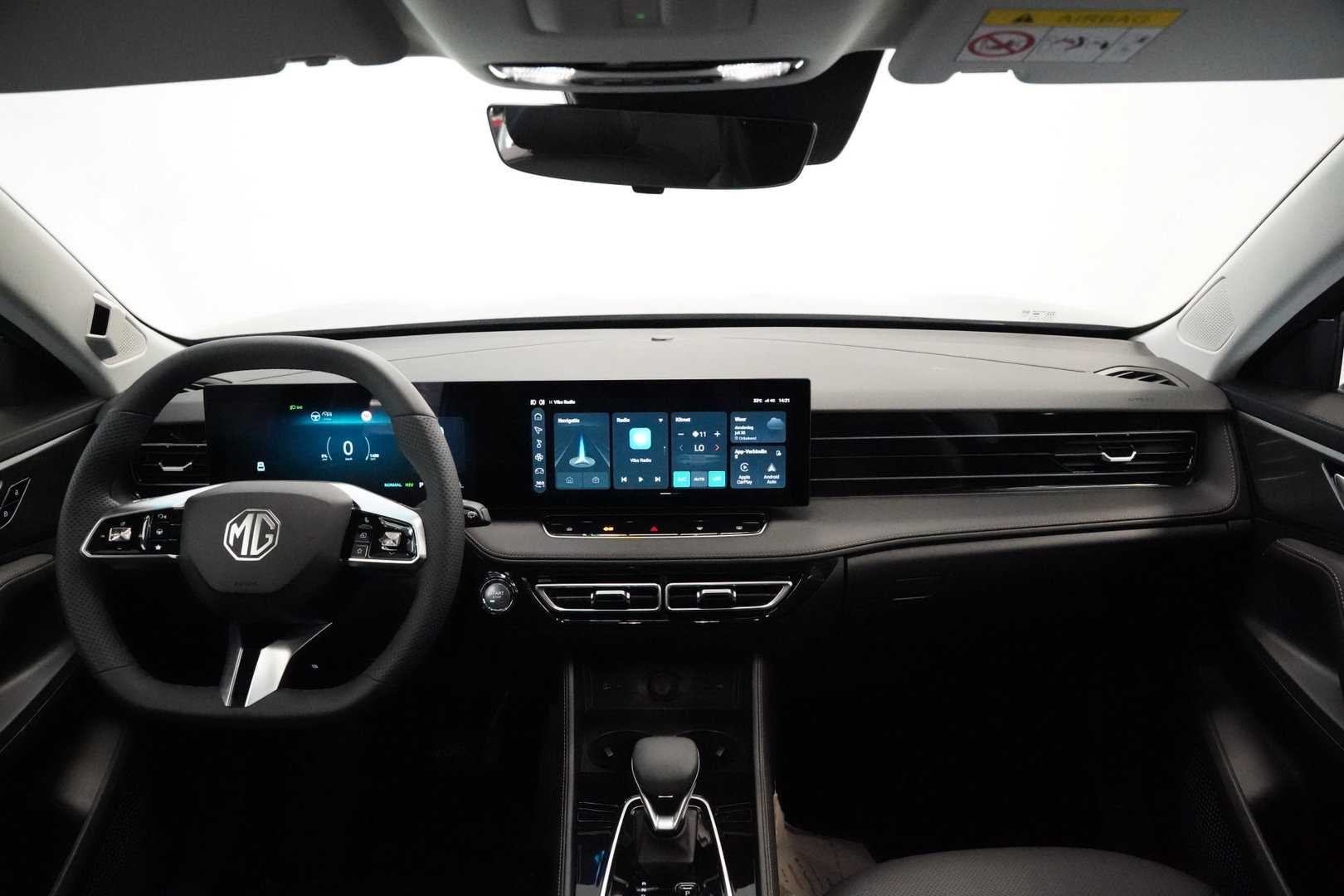 MG HS MG PHEV 1.5 Luxury Treeplanken electrische klep 360 camera 24 Maanden garantie* (Vraag naar de voorwaarden)