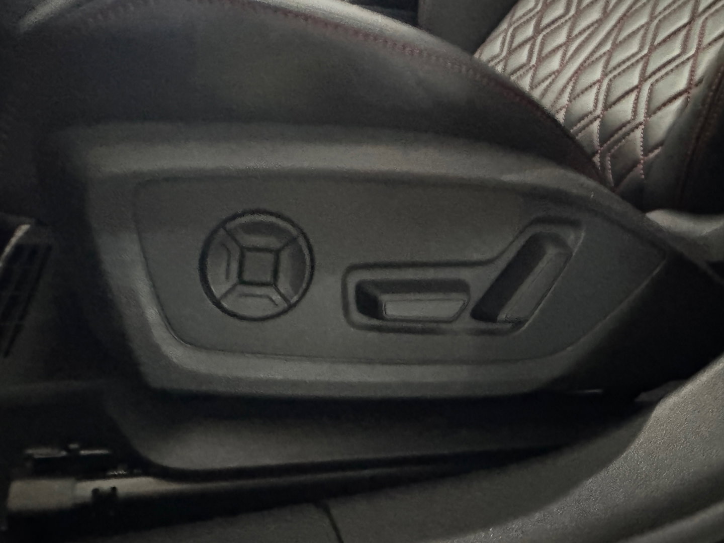 Audi A3 Sportback 35 TFSI S Line Pano|RS Seat|HuD|SONOS|Keyl