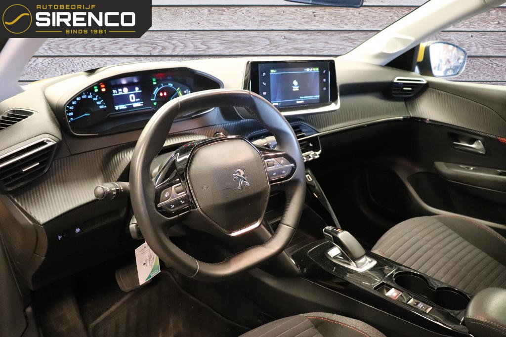 Peugeot e-208