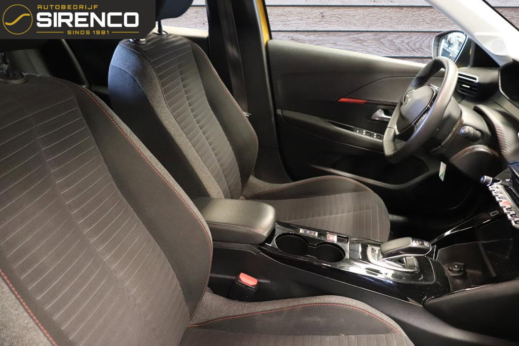 Peugeot e-208