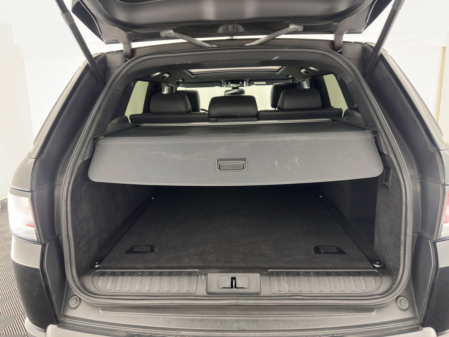 Land Rover Range Rover Sport 3.0 SDV6 Autobiography Aut. *PANO | LEATHER | XENON | HEATED-COMFORTSEATS | MEMORY-PACK | CAMERA | SHIFT-PADDLES | PRIVACY-GLASS | AIR-SUSPENSION | ECC | PDC | CRUISE | 21''ALU | TOWBAR*