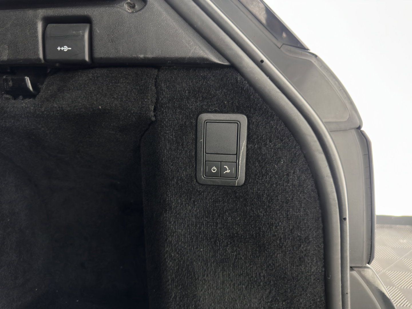 Land Rover Range Rover Sport 3.0 SDV6 Autobiography Aut. *PANO | LEATHER | XENON | HEATED-COMFORTSEATS | MEMORY-PACK | CAMERA | SHIFT-PADDLES | PRIVACY-GLASS | AIR-SUSPENSION | ECC | PDC | CRUISE | 21''ALU | TOWBAR*