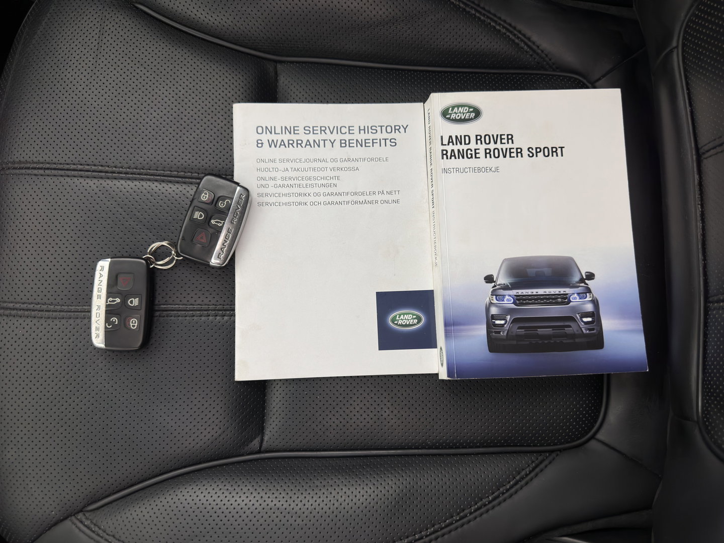 Land Rover Range Rover Sport 3.0 SDV6 Autobiography Aut. *PANO | LEATHER | XENON | HEATED-COMFORTSEATS | MEMORY-PACK | CAMERA | SHIFT-PADDLES | PRIVACY-GLASS | AIR-SUSPENSION | ECC | PDC | CRUISE | 21''ALU | TOWBAR*