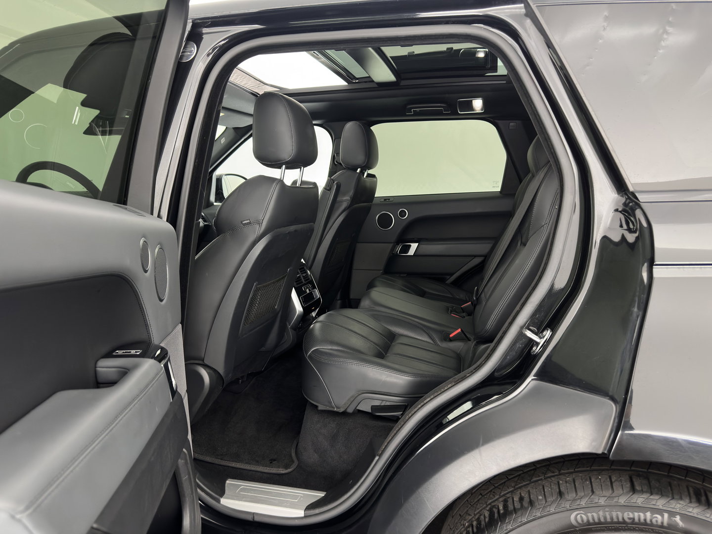 Land Rover Range Rover Sport 3.0 SDV6 Autobiography Aut. *PANO | LEATHER | XENON | HEATED-COMFORTSEATS | MEMORY-PACK | CAMERA | SHIFT-PADDLES | PRIVACY-GLASS | AIR-SUSPENSION | ECC | PDC | CRUISE | 21''ALU | TOWBAR*
