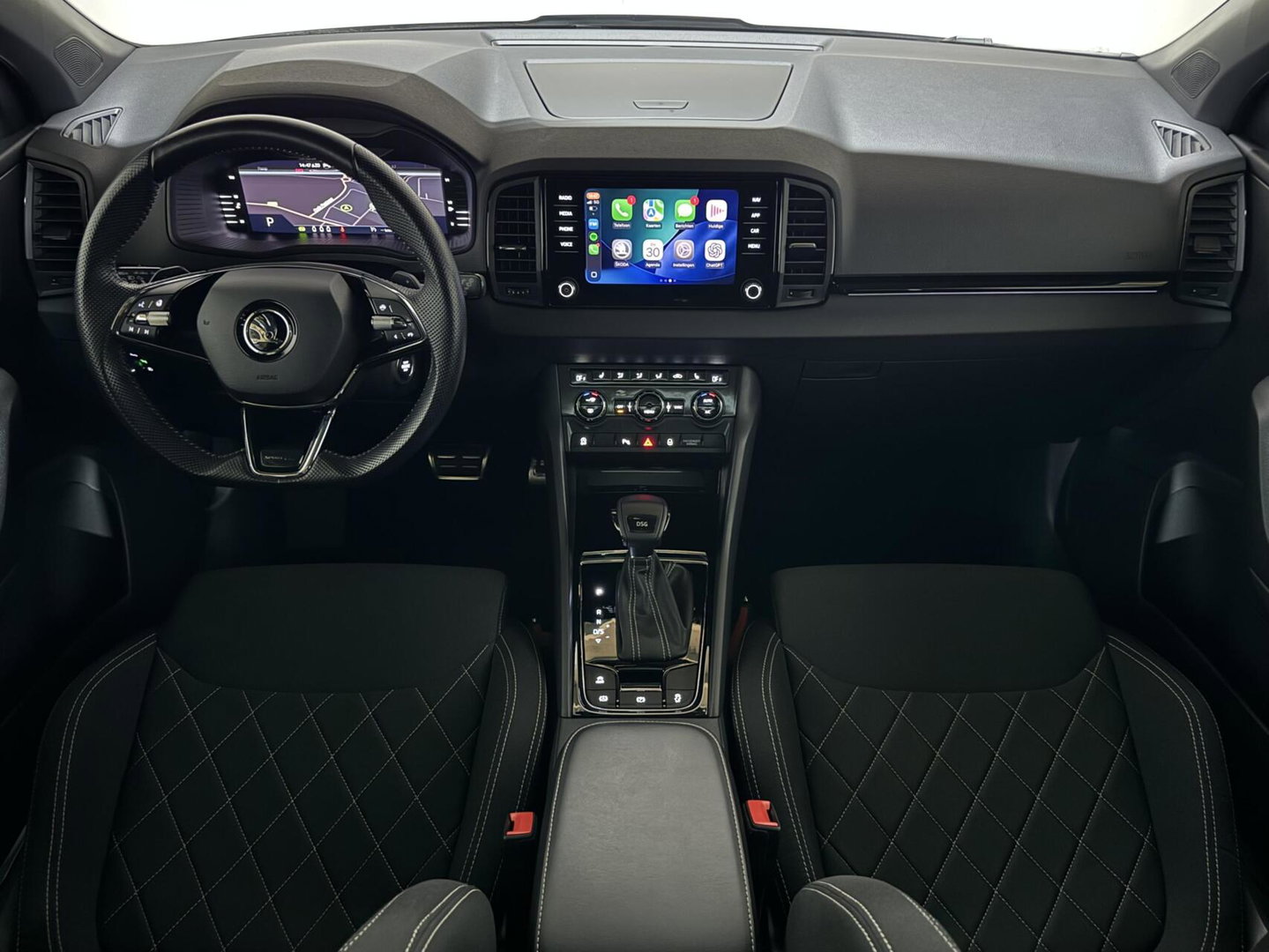 Škoda Karoq 1.5 TSI ACT Sportline Pano Virtual Camera Carplay NAP