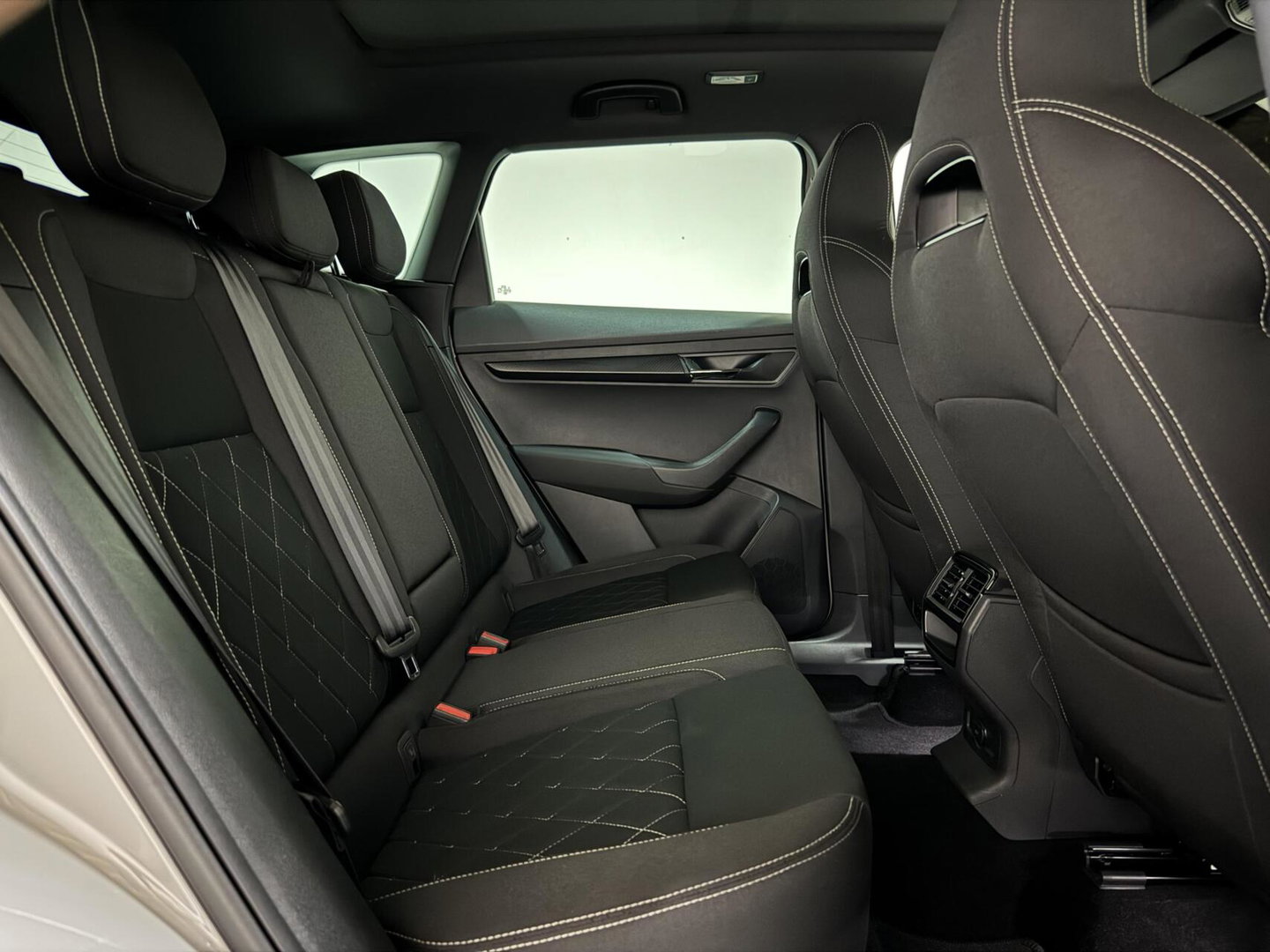 Škoda Karoq 1.5 TSI ACT Sportline Pano Virtual Camera Carplay NAP