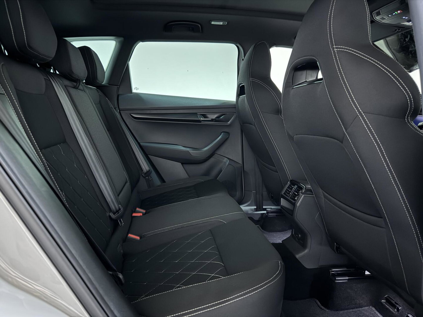 Škoda Karoq 1.5 TSI ACT Sportline Pano Virtual Camera Carplay NAP