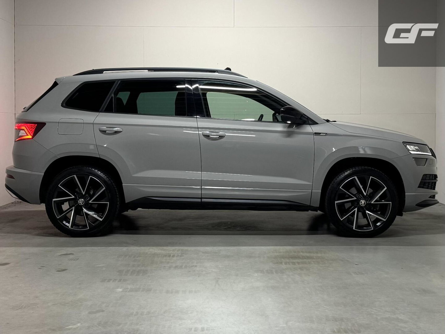 Škoda Karoq 1.5 TSI ACT Sportline Pano Virtual Camera Carplay NAP