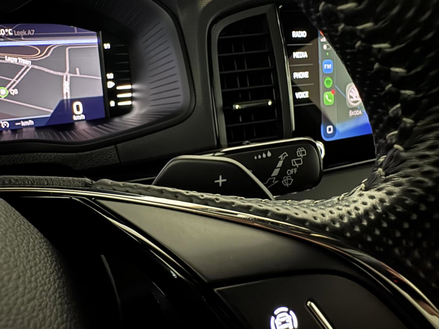Škoda Karoq 1.5 TSI ACT Sportline Pano Virtual Camera Carplay NAP