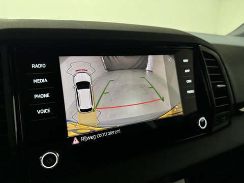 Škoda Karoq 1.5 TSI ACT Sportline Pano Virtual Camera Carplay NAP