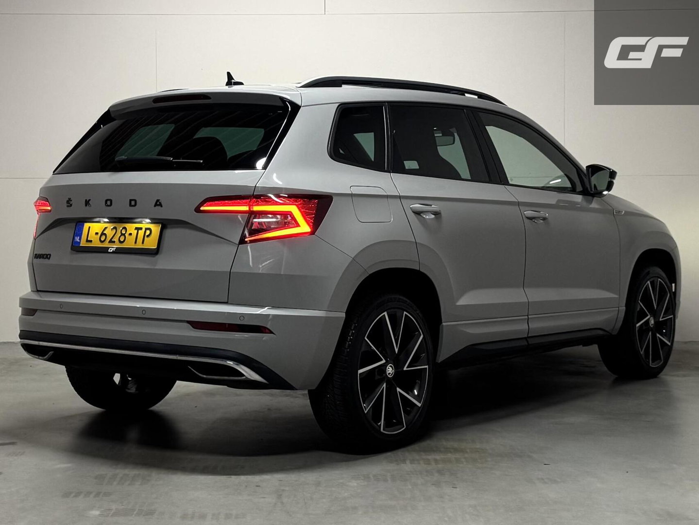 Škoda Karoq 1.5 TSI ACT Sportline Pano Virtual Camera Carplay NAP