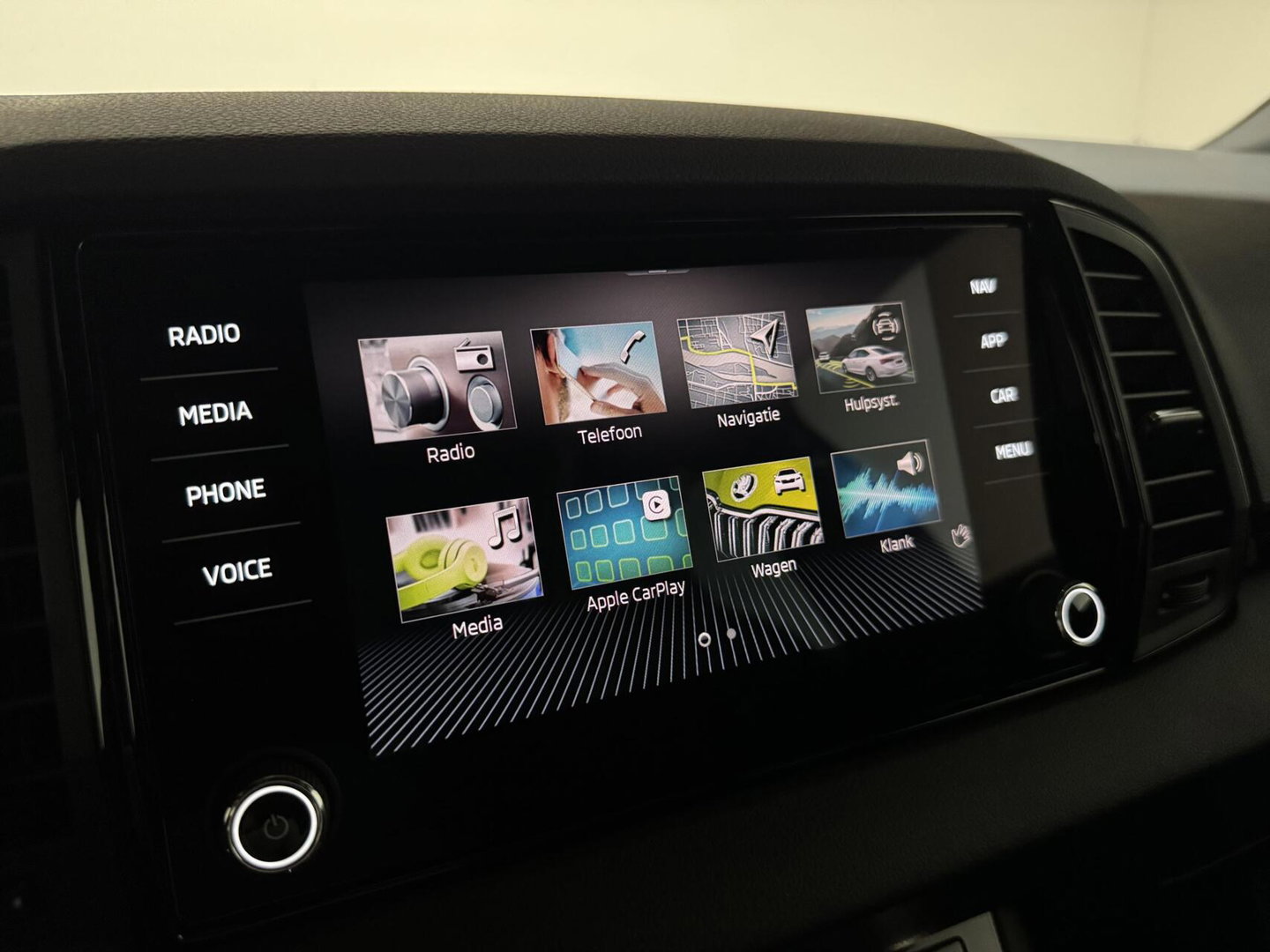 Škoda Karoq 1.5 TSI ACT Sportline Pano Virtual Camera Carplay NAP