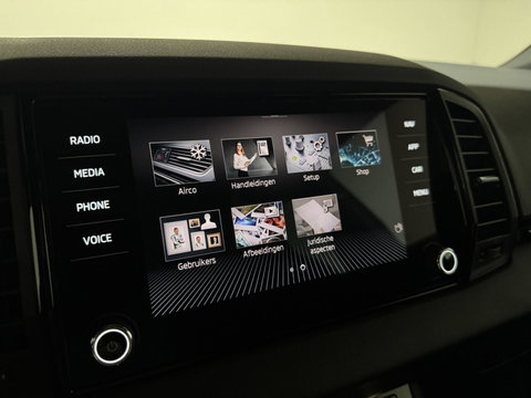 Škoda Karoq 1.5 TSI ACT Sportline Pano Virtual Camera Carplay NAP