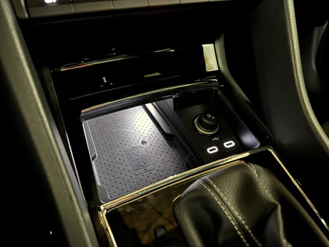 Škoda Karoq 1.5 TSI ACT Sportline Pano Virtual Camera Carplay NAP