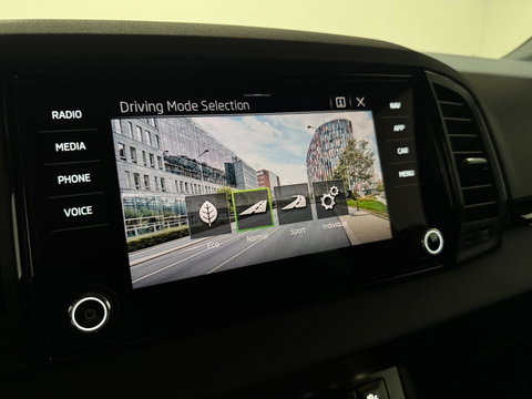 Škoda Karoq 1.5 TSI ACT Sportline Pano Virtual Camera Carplay NAP