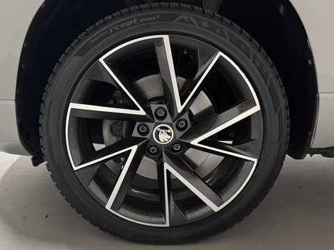 Škoda Karoq 1.5 TSI ACT Sportline Pano Virtual Camera Carplay NAP