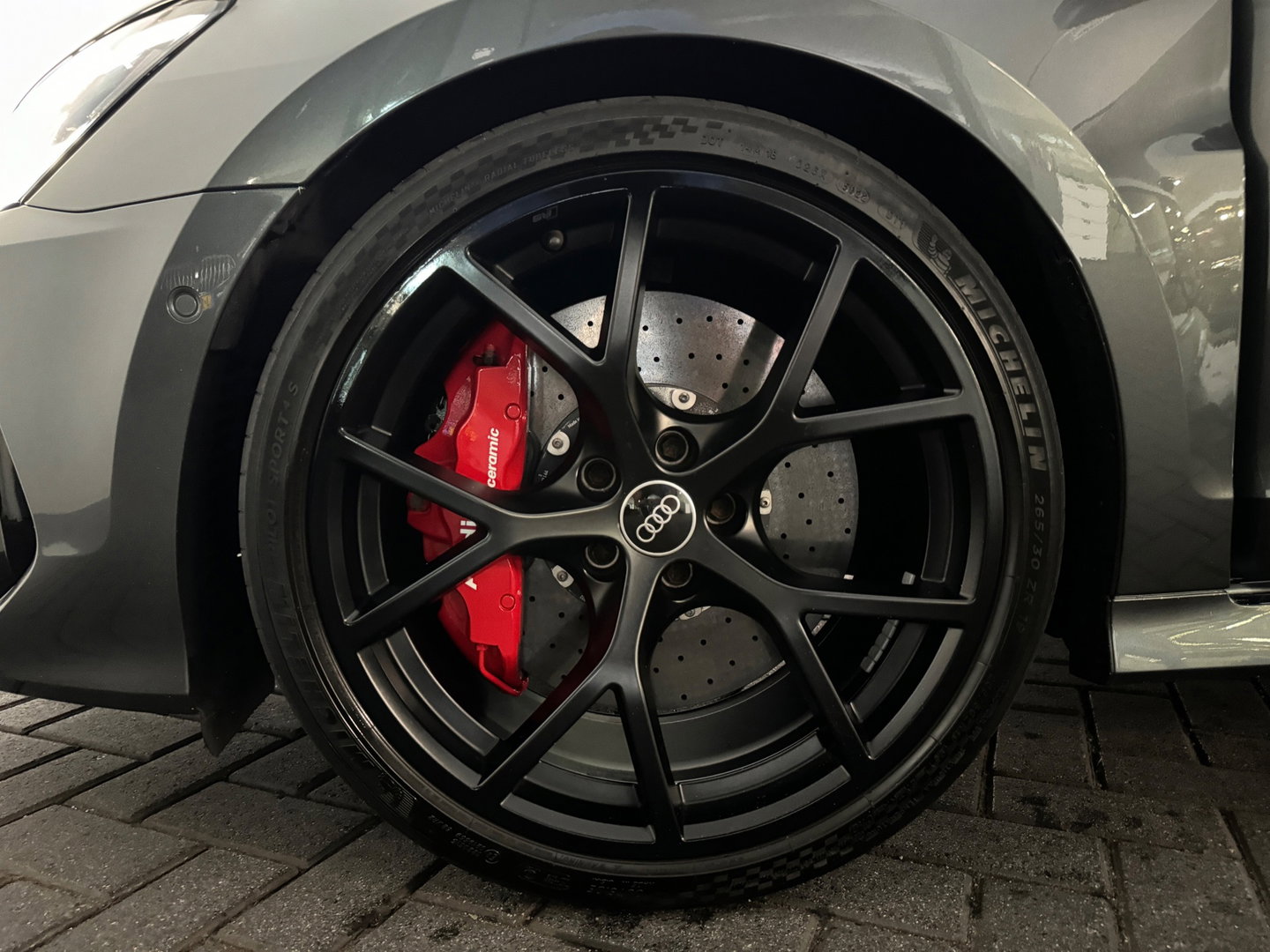 Audi RS3 Sportback 2.5 TFSI quattro Pano|Ceramic|Akra|Massage