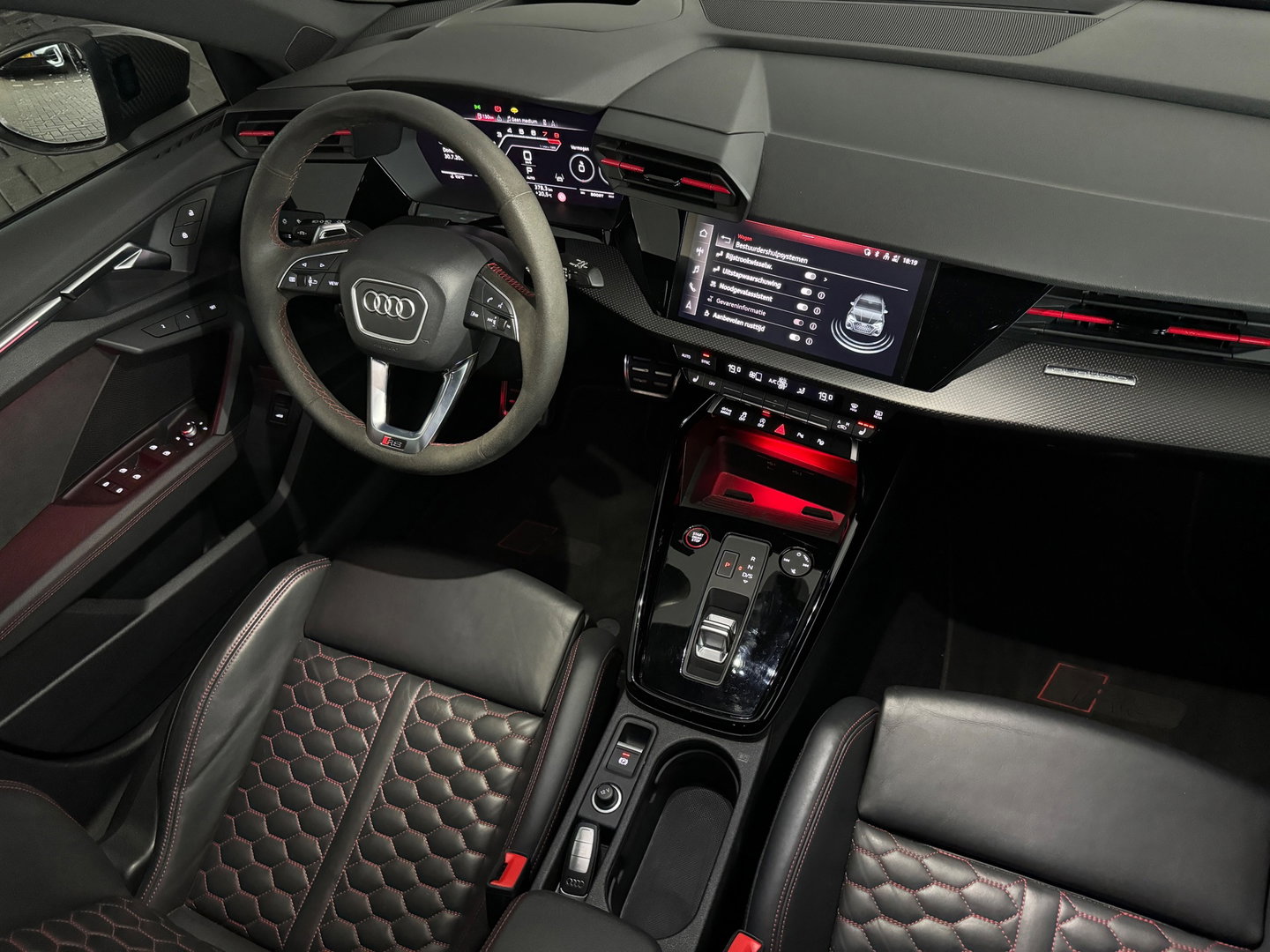 Audi RS3 Sportback 2.5 TFSI quattro Pano|Ceramic|Akra|Massage