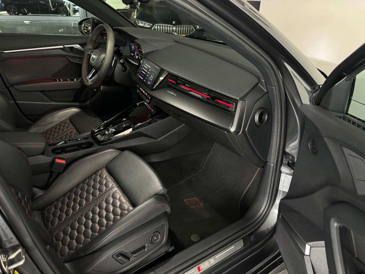 Audi RS3 Sportback 2.5 TFSI quattro Pano|Ceramic|Akra|Massage